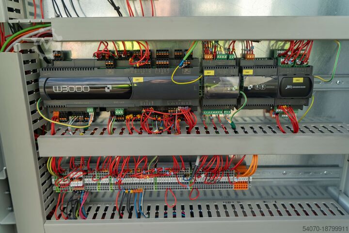 чиллер/тепловий насос New Watercooled chiller Climaveneta NX WN 802 251 kW/282 kW