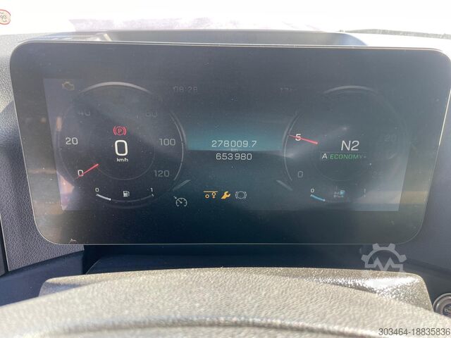 جرار الإطار Mercedes-Benz Actros 2551