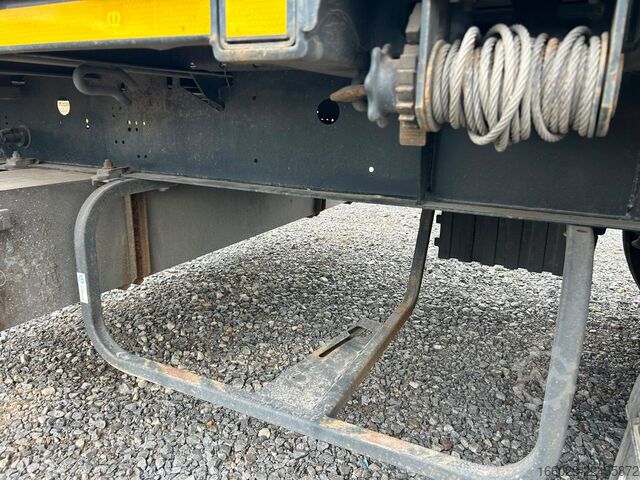 Semirremolque con plataforma de trabajo KRONE Stahlmatten Auflieger