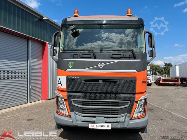 Tipvogn VOLVO FH500 8x4*Dreiseitenkipper*Bordmatik*VEB*Liege