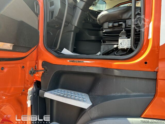 Tipvogn VOLVO FH500 8x4*Dreiseitenkipper*Bordmatik*VEB*Liege