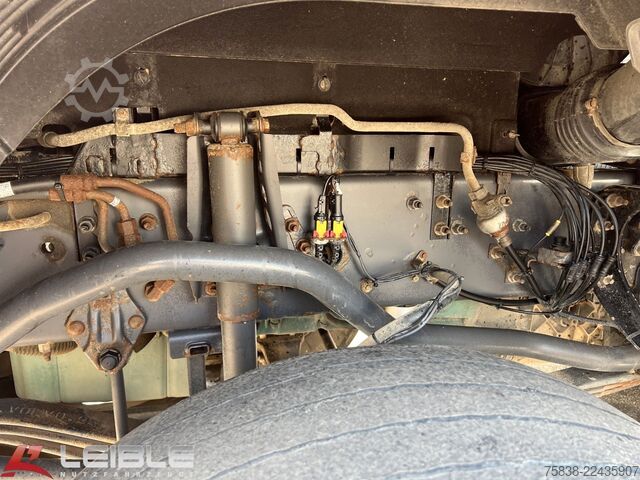 Tre-sidet tipbil VOLVO FH500 8x4*Dreiseitenkipper*Bordmatik*VEB*Liege