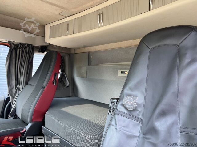 Tre-sidet tipbil VOLVO FH500 8x4*Dreiseitenkipper*Bordmatik*VEB*Liege