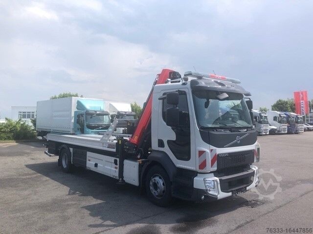Товарен автомобил с платформа за извличане и кран за товарене Volvo FL8 280