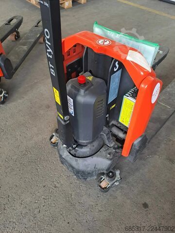 Empilhadeiras Elétricas de Palete Toyota LHE 130 castor