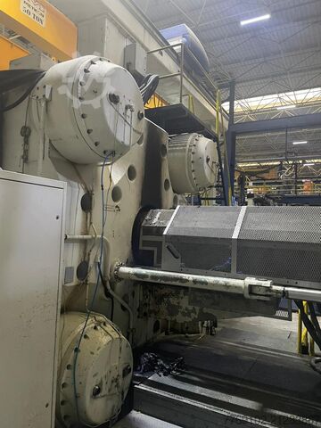 Enjeksiyon kalıplama makinesi Remu RM4000