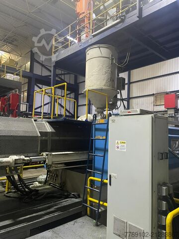 Enjeksiyon kalıplama makinesi Remu RM4000