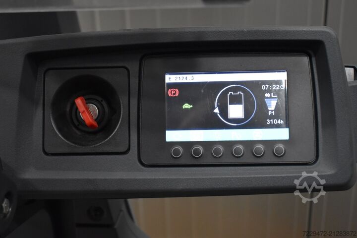 Empilhador retrátil Jungheirnrich ETV216i