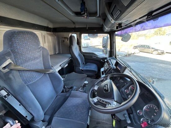 Kamion za specijalne namene MAN TGA 26.440 6X2-2 LL, HOCHDRUCK KEHRMASCHINE 300 BAR,  LENK-LIFTACHSE, VOLL-LUFT, E4