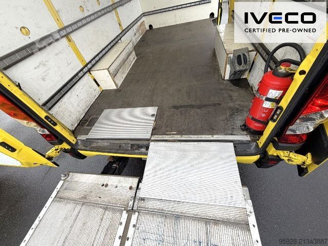 Furgoneta de caja alta IVECO 35S14V, Klima, Navi, LBW, Rückfahrkamera
