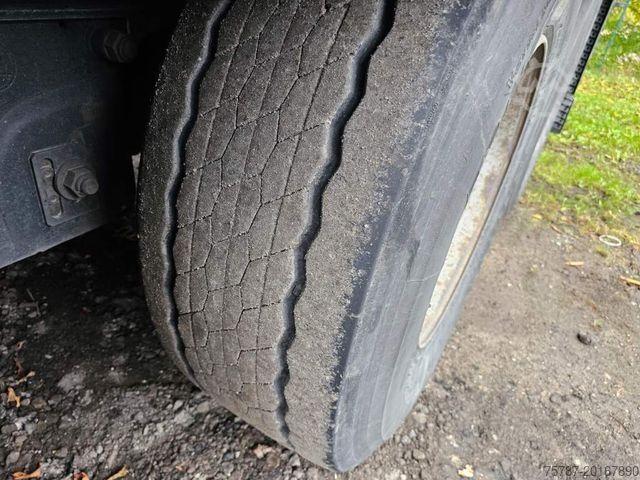 Открытый полуприцеп с тентом KRONE Gardine Standard, Plaettenkasten, Liftachse