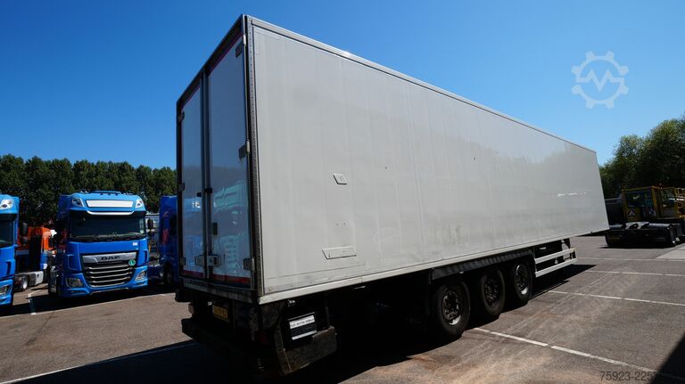 Kølet/frosset transport Chereau 3 Axle frigo trailer Carrier Vector 1800