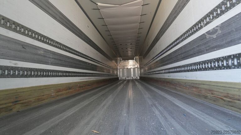 Kühl-/Tiefkühltransport Krone 3 Axle frigo trailer Carrier Vector 1850