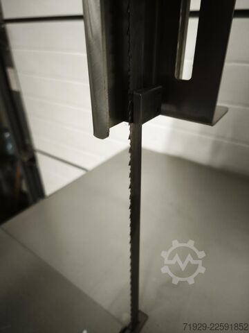 MEDOC製の肉や骨の切断用帯鋸 MEDOC BGR 300