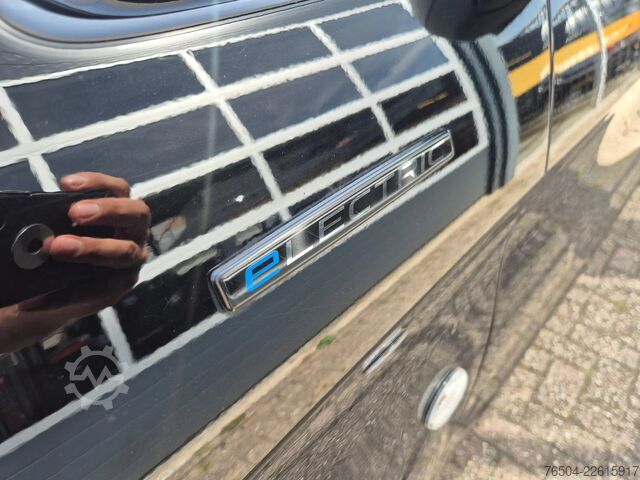 Kombi sa duplom kabinom Mercedes-Benz eVito DC 5 Pers/ Airco/ Camera/ 2X schuifdeur