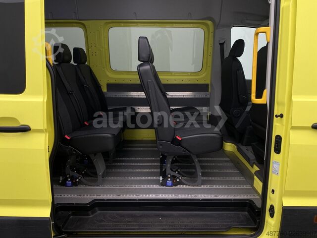 Minibús VW Crafter 35 Aut. *Rollstuhl-Rampe* 8-Sitze (5449)