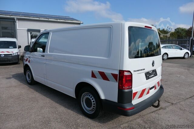 รถตู้ตู้ทึบ Volkswagen T6 Transporter 2.0 TDI 4Motion 3Sitzer KLIMA AHK Werkstatteinbauten COC