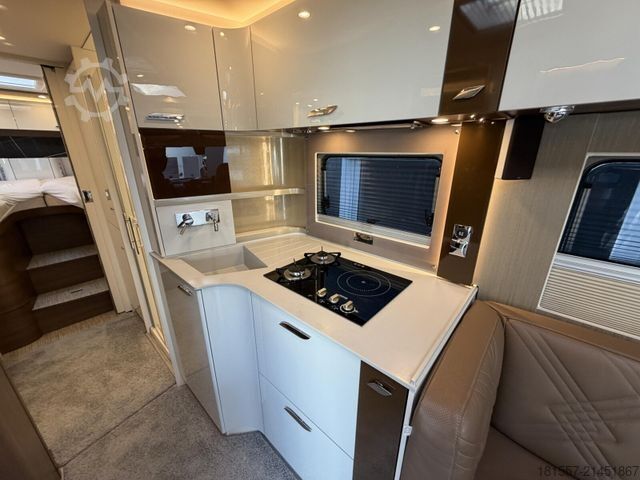 集成式房车 BÜRSTNER Elegance I 910 G 700 W Solar, 7000km, Hubstützen