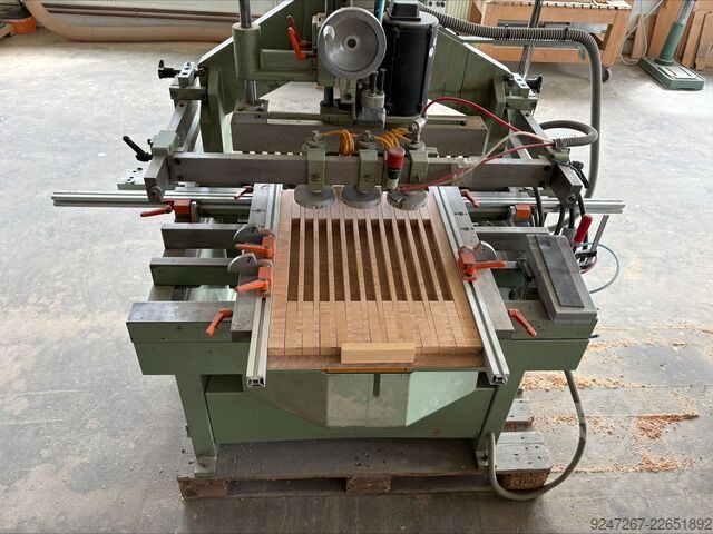 многошпинделна пробивна машина Schleicher Unidrill 19