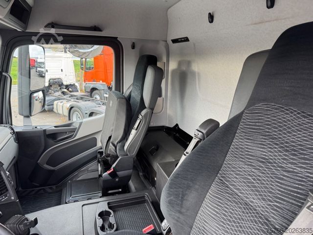 Camião de bebidas MERCEDES-BENZ ANTOS 2533 L / LBW / LENKACHSE / 22 PAL