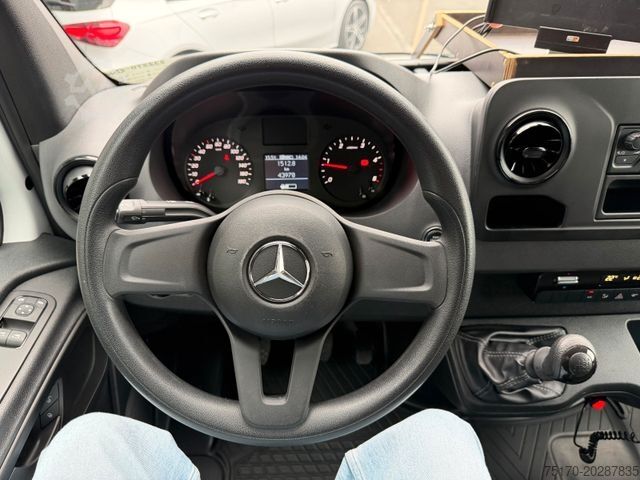 Skåpbil MERCEDES-BENZ Sprinter 317 CDI 4325 Koffer LBW Klima Kamera