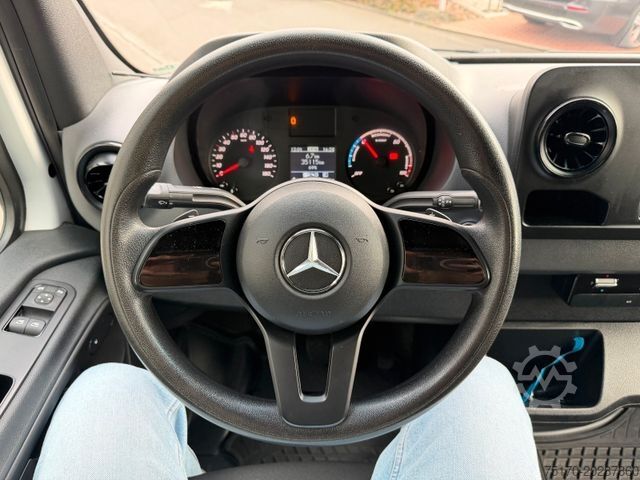 패널 밴 MERCEDES-BENZ eSprinter 312 Klima SHZ Kamera