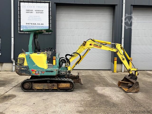 Miniexcavadora Yanmar B25V snelwissel + 2 bakken