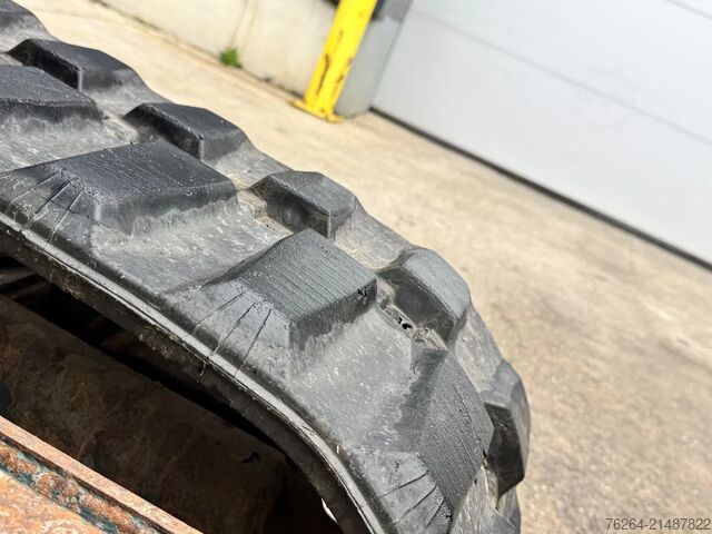 Miniexcavadora Yanmar B25V snelwissel + 2 bakken