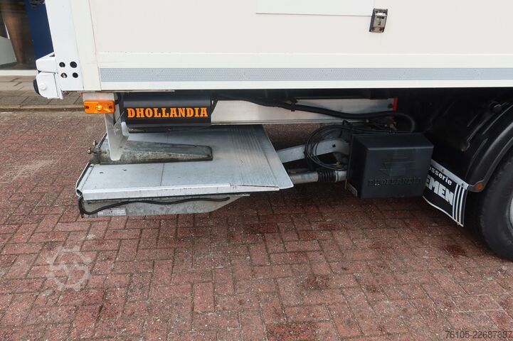  Volvo FL 240 Bakwagen + DHollandia 1500 kg