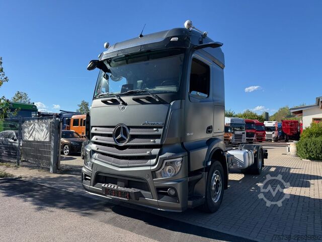 Podvozok nákladného vozidla MERCEDES-BENZ Actros 1848 L Fahrgestell/BLATT-LUFT/StramSpace