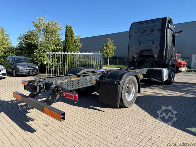 Podvozok nákladného vozidla MERCEDES-BENZ Actros 1848 L Fahrgestell/BLATT-LUFT/StramSpace