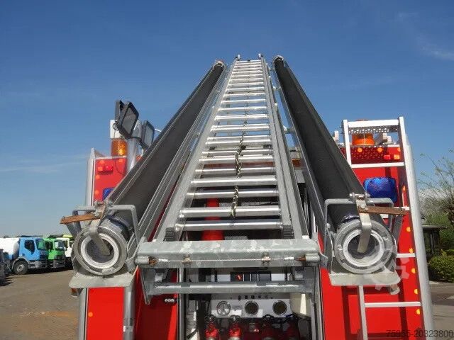 Brandweerwagen MAN LE 220C GODIVA POMP 2000 LITER TANK,MANUAL GEARBOX