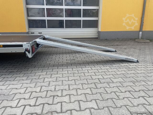 車両運搬トレーラー Martz 406cm x 211cm 2,7T + Rampen + Seilwinde
