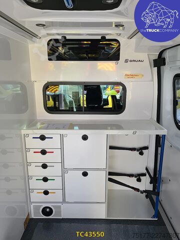 Ambulanza Renault Master ambulance