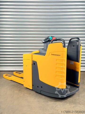 Ingen pallevognschauffør Jungheinrich ERE 225 - Service Neu - Batterie 80% - Garantie