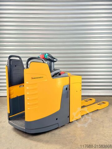 Ingen pallevognschauffør Jungheinrich ERE 225 - Service Neu - Batterie 80% - Garantie