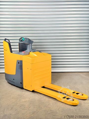 Ingen pallevognschauffør Jungheinrich ERE 225 - Service Neu - Batterie 80% - Garantie