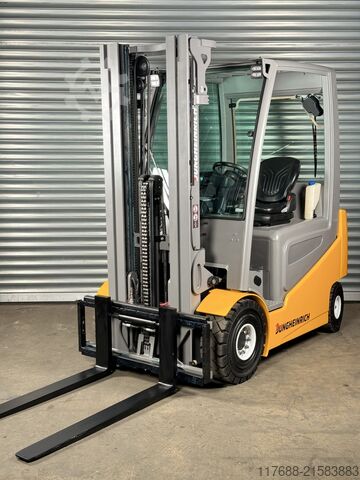 4 bánh điện Jungheinrich EFG S30 - Service Neu - Batterie 90% - Garantie