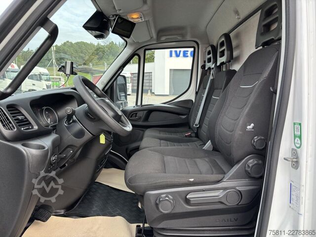 شاحنة صندوقية IVECO Daily 70C18HA8/P / Koffer / LBW Klima Luftfeder
