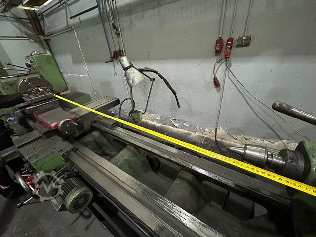 Tokarka uniwersalna TOS Trenčín SN 63 B