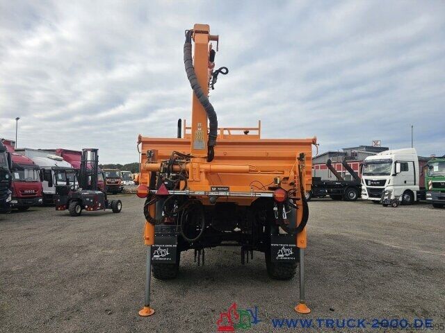 Grúa montada en camión Unimog U2150 4x4 Kran abnehmbar Palfinger Hakenhöhe 10m