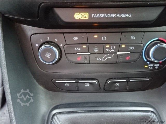 Panelová dodávka FORD Transit Connect Kasten lang Trend 3-Sitze