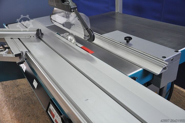 Pila s posuvným stolem Martin T73