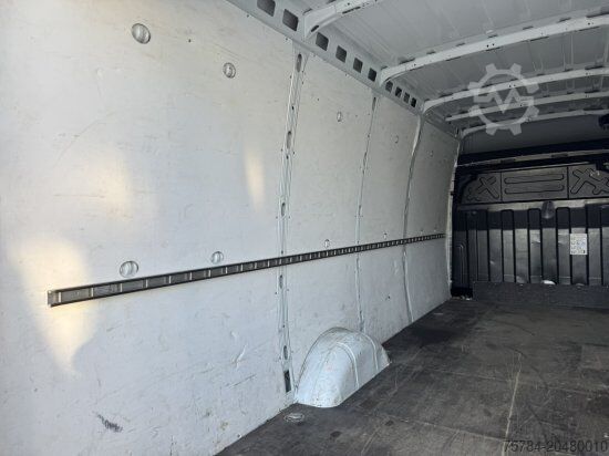 فان بسقف مرتفع IVECO 35S18 AUTOMATIK 3.0 MOTOR DAILY KASTEN LANG+HOCH L4