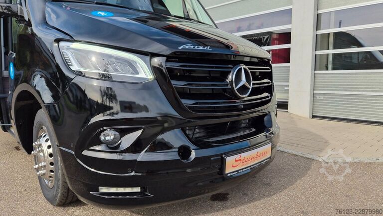 Minibus MERCEDES-BENZ 519 Sunset S 4 Ferqui Lagerfahrzeug Stock