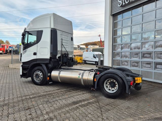 Standarta vilcējs IVECO Stralis 460NP LNG 4x2 3 Stück