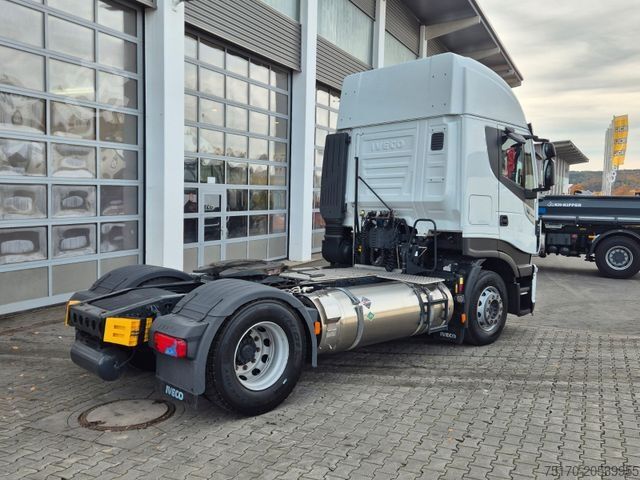 Standarta vilcējs IVECO Stralis 460NP LNG 4x2 3 Stück