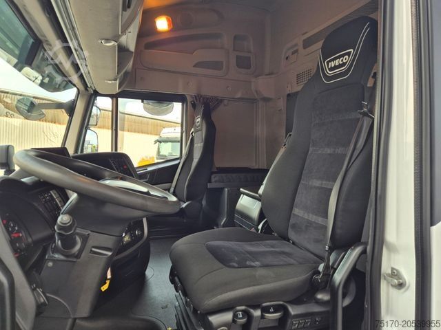 Standarta vilcējs IVECO Stralis 460NP LNG 4x2 3 Stück