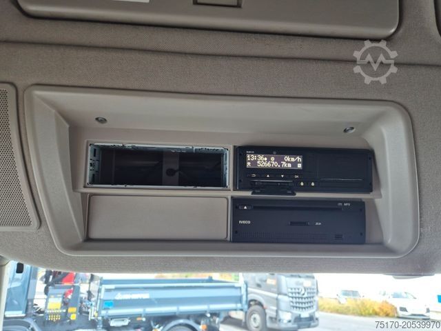 Standarta vilcējs IVECO Stralis 460NP LNG Standklima Xenon 3 Stück