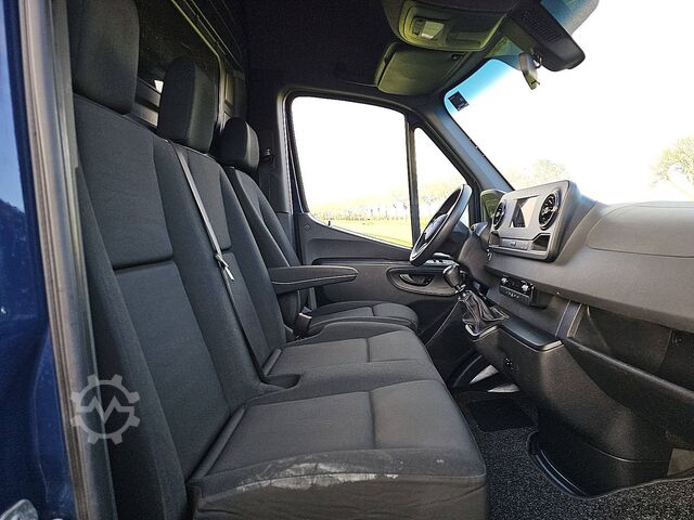 High-roof van MERCEDES-BENZ SPRINTER 316 L2H2 3.5t-Trekhaak!